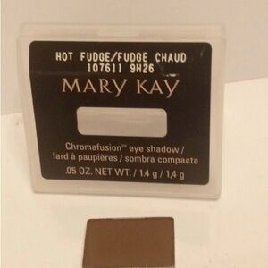 Mary Kay Chromafusion Eye Shadow in Hot Fudge